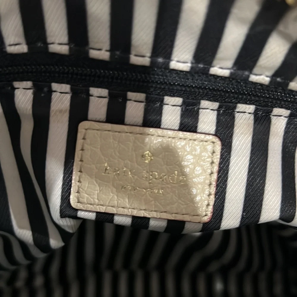 ♠️ kate spade crème black medium crossbody bag ♠️